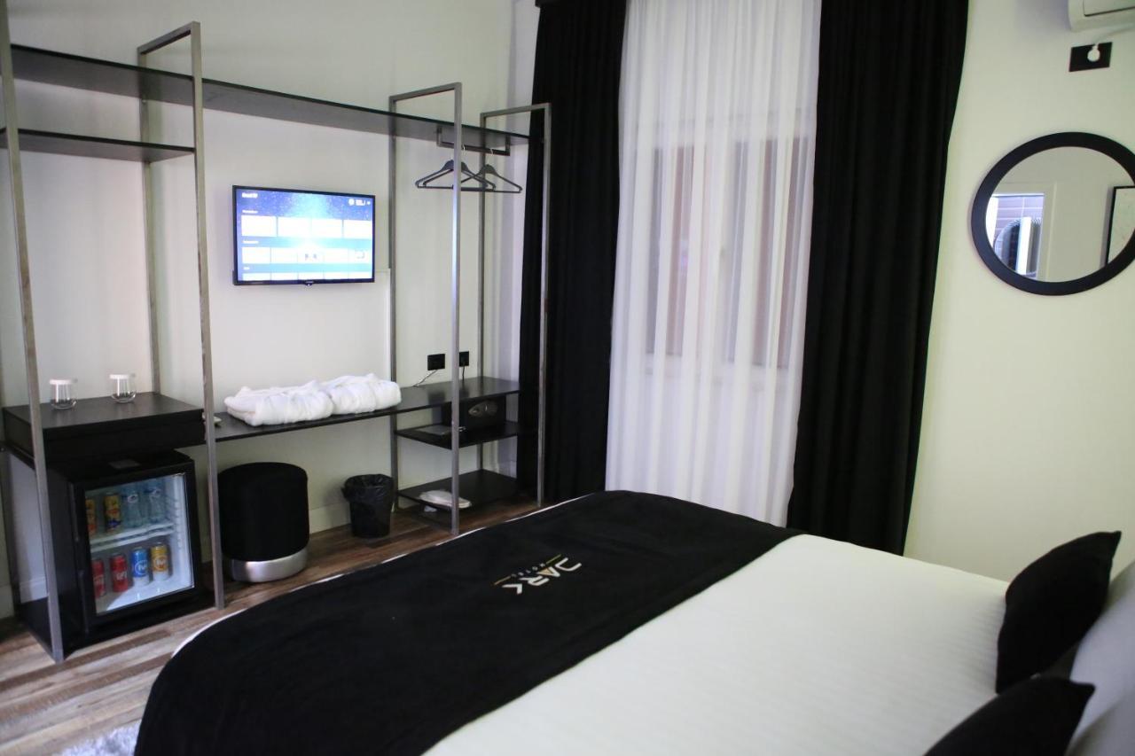 Hotel Dark Boutique 4*