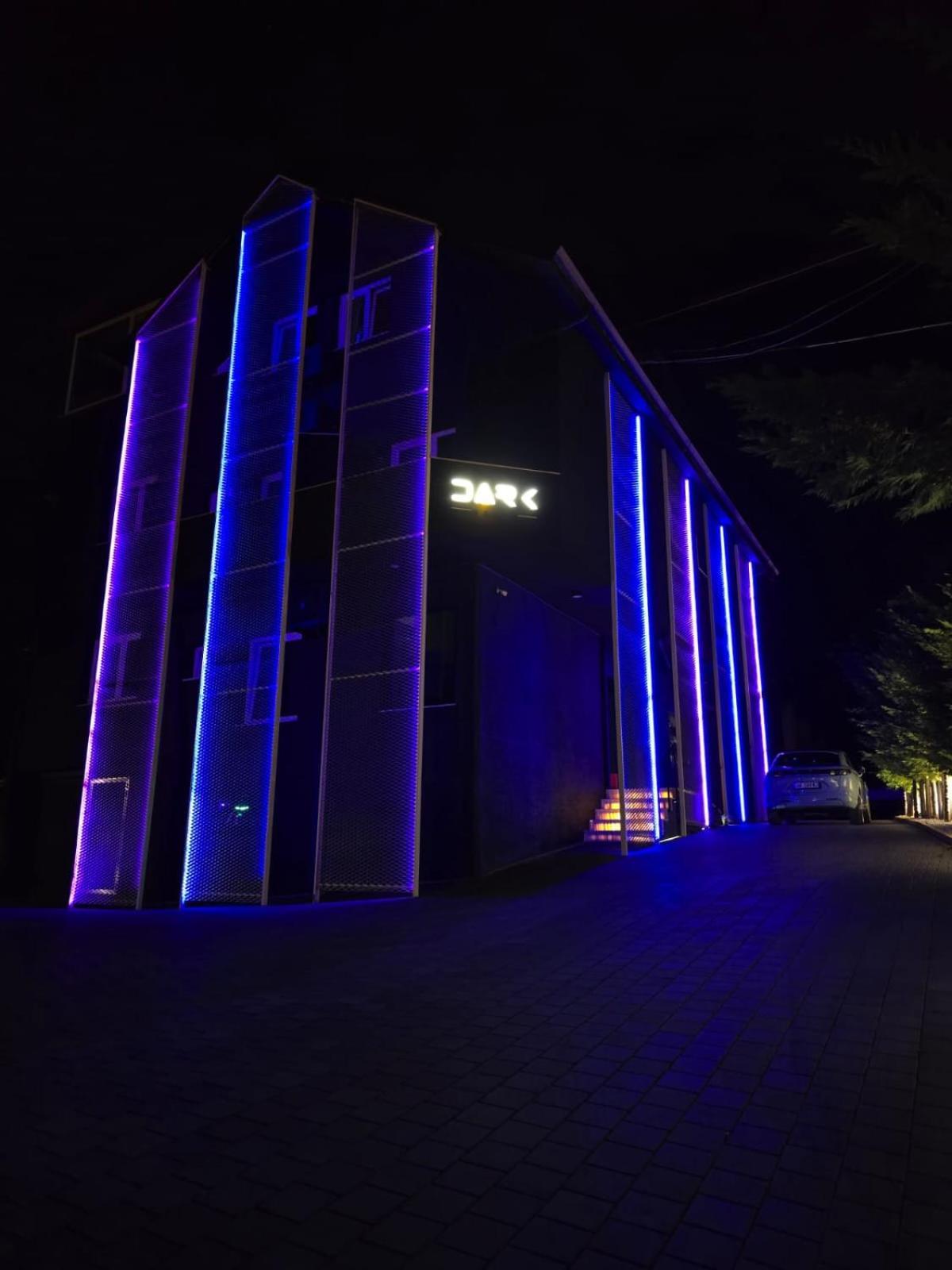 Hotel Dark Boutique Shkoze
